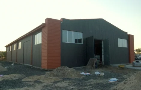 Ангари, сховища, гаражі, цехи, адмінбудівлі - металоконструкції, матеріали, монтаж