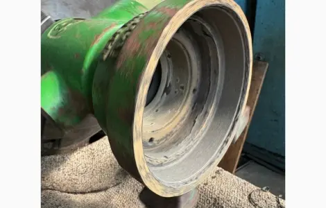 Відновлення місця під підшипник корпуса редуктора DE19785 John Deere
