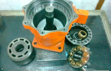 Ремонт гидромотора Doosan (привод поворота экскаватора Doosan 340LC)