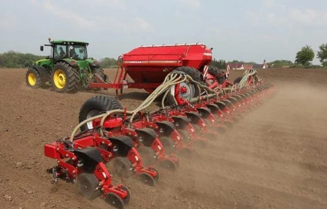 Услуги посева сои кукурузы подсолнечника рапса услуги аренда сеялки посевного комплекса