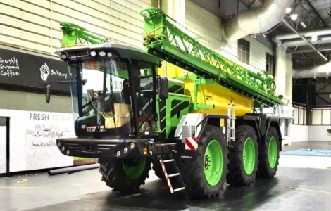 Услуги аренда самоходного опрыскивателя Львов опрыскиватель десикация опрыскивание КРН