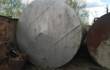 Бочки 75м3 металлическая емкость б/у