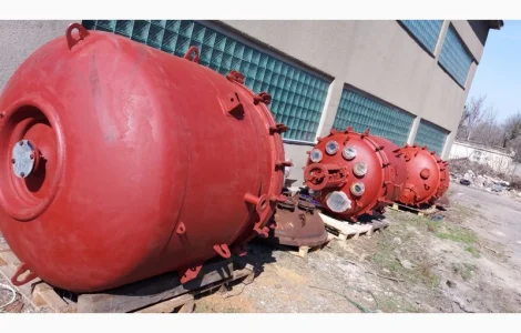 Реактор эмалированный химический 2