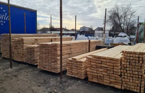 Дерев'яні піддони і пиломатеріали продаж Дніпро