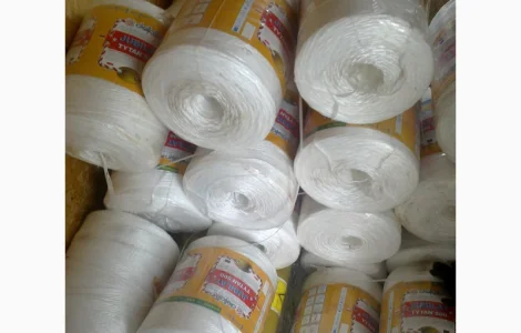 Сенов'язальний шпагат для прес-підбирачів