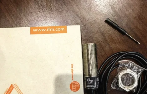 IFM Electronic DI0101 датчик контроля частоты вращения