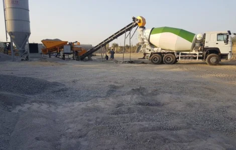 Мобильный мини бетонный завод Polygonmach Mobil 20-30 м3/час Турции