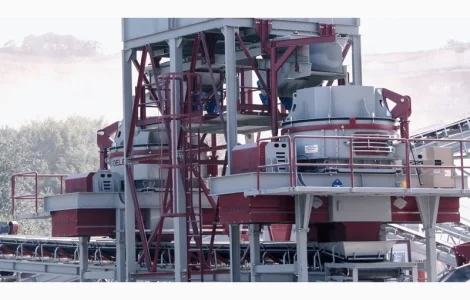 Третичные ударные дробилки Polygonmach