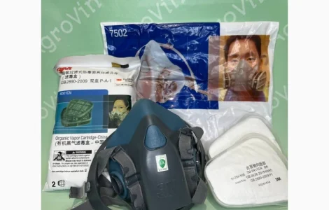 Маска респіратор 3М 7502 з фільтрами 6001