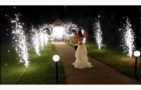 Холодный Фонтан сценический Silver высота выстрела 3 м время горения 30с