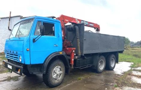 КамАЗ c манипулятором Unic 330