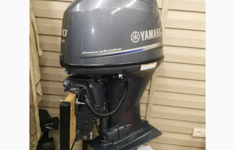 Продам лодочный мотор б/у. Yamaha - 70