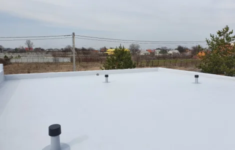 Мембранная кровля, ремонт мембранной крыши в Краматорске