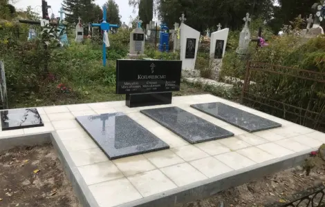 Продам пам'ятники для могил від виробника з 10 штук