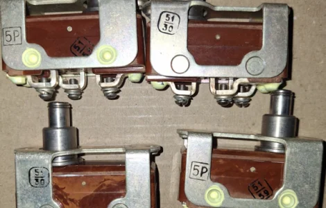 Мікроперемикач А812В