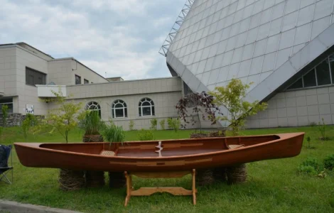 Дерев'яне каное