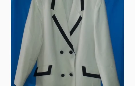 Женский костюм двойка кремовый - жакет