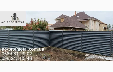 Забор жалюзи цвета графит