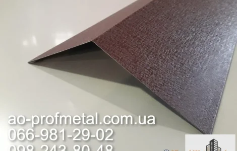 Коник на дах з профнастилу