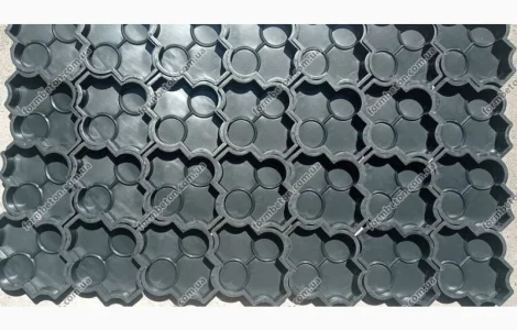 Формы для тротуарной плитки Клевер с кругами гладкий 4