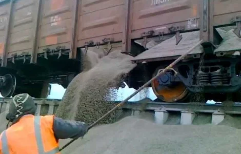 Средство для предотвращения прилипания и смерзания сыпучих грузов «Альтпроф-А»