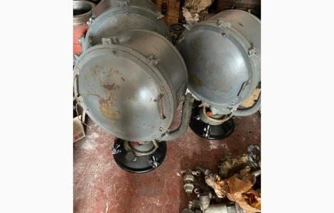 Прожектор судовий ПЗС-35М