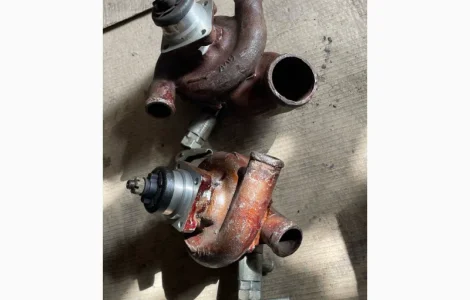 Насоси водяні для двигунів Д6