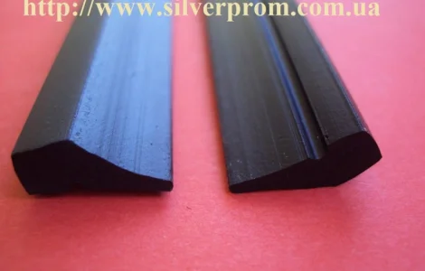 Резиновый скребок для удаления отходов производства