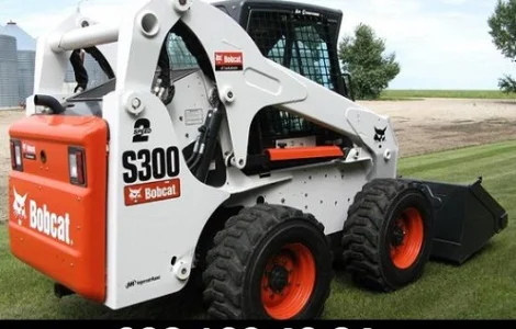 Якісні послуги погрузчиком Бобкет у Луцьку