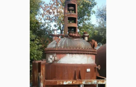 Реактор из нержавеющей стали объемом 3,2 м³