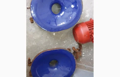 Люки на эмалированные реактора