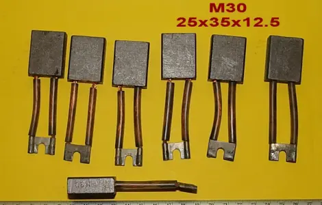 Ел. щітка М30 розмір 25х35х12