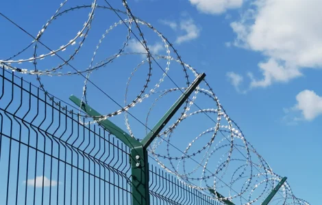 Кронштейны для колючей проволоки от производителя, на любой забор