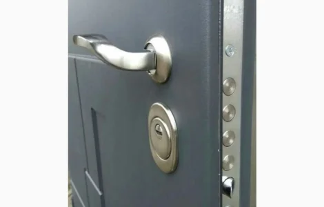 Ремонт входных дверей