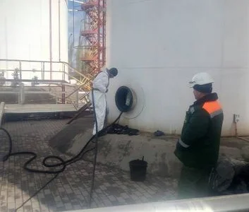 Роботи з обслуговування та ремонту нафтобаз