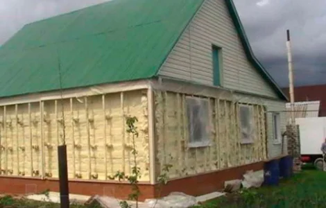 Теплоизоляция напыления пенополиуретана. Цена за 1м3