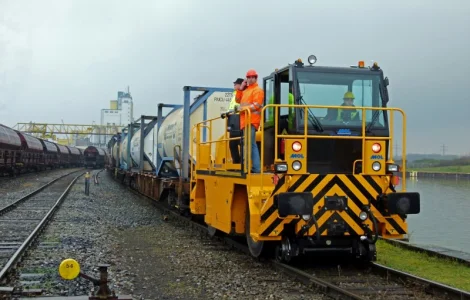 Маневровая техника Rotrac RR (NN) для тяжелых маневровых работ