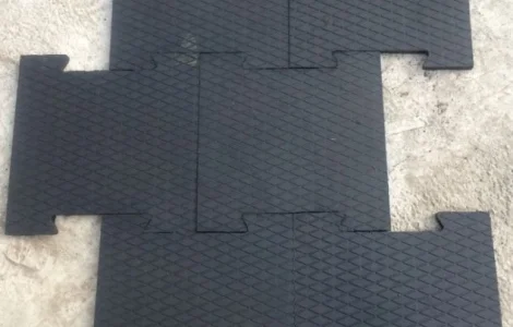 Резиновый мат