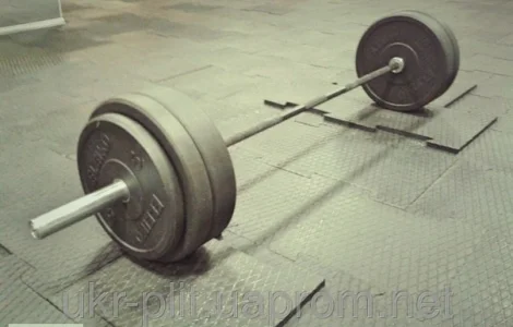 Производство цельнолитой резиновой плитки для тренажерных залов