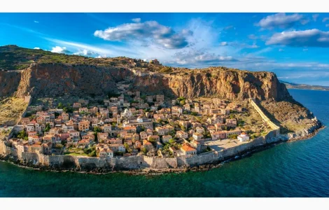 Продается коровье молоко