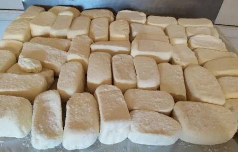 Продается овечья брынза