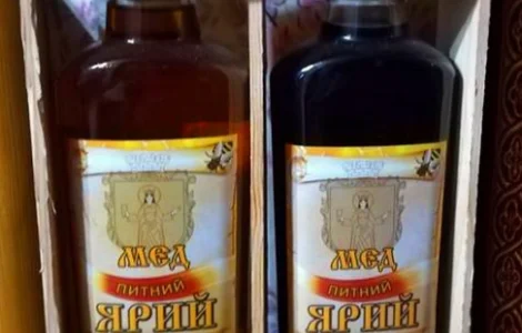 Питний мед у подарунок – набори з натуральних інгредієнтів