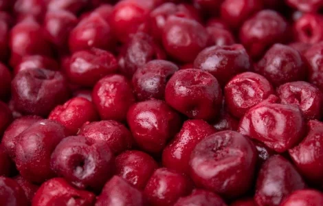 Купимо заморожену вишню від 20 тон оптом