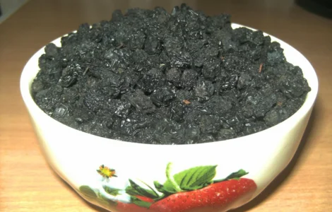 Ягоды рябины черной (аронии), сушеные, недорого