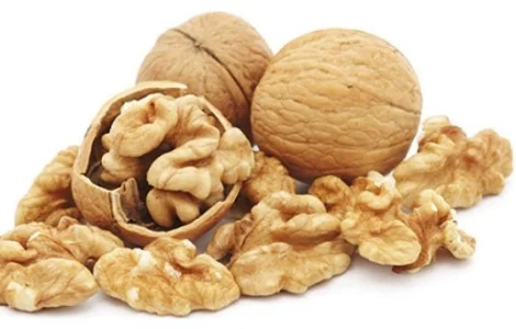 Купуємо очищений грецький горіх