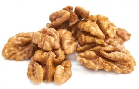 Купуємо цілий волоський горіх та ядро волоського горіха