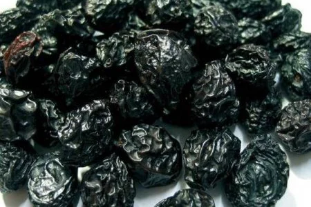 Продаємо чорнослив в'ялений з кісточкою. Від 1т до 20т