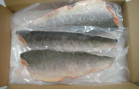 Філе горбуші, на шкірі (Oncorhynchus gorbuscha), IQF