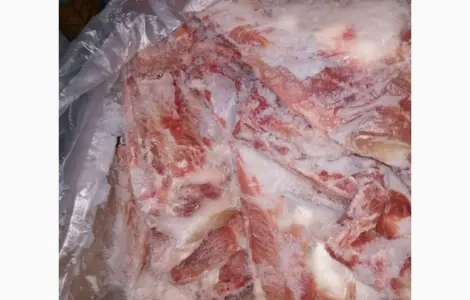 Ребра из лопатки свинина в картонные