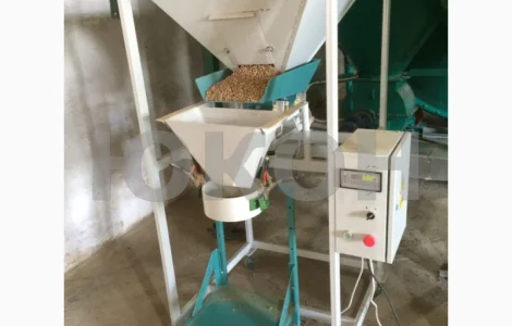 Весовой дозатор гранулы. Фасовка в готовую тару от 1 до 50 кг